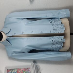 Dana Buchman Leather Baby Blue Lambskin Tooled Laser Cut Embroidery Snap Small